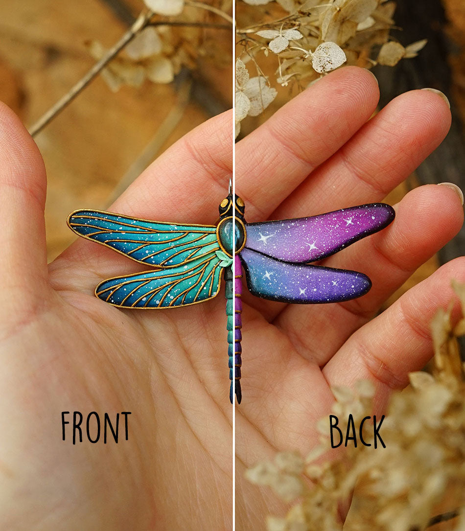 Double-sided dragonfly pendant
