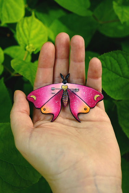 Bubblehex | Magenta moth brooch