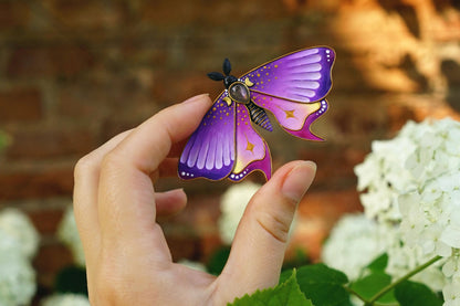 Dramethysta | Purple moth brooch