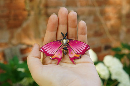 Bubblehex | Magenta moth brooch