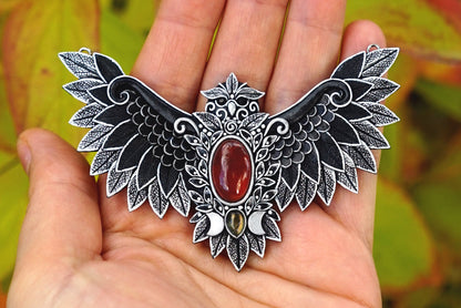 Leafy Owl small intricate necklace