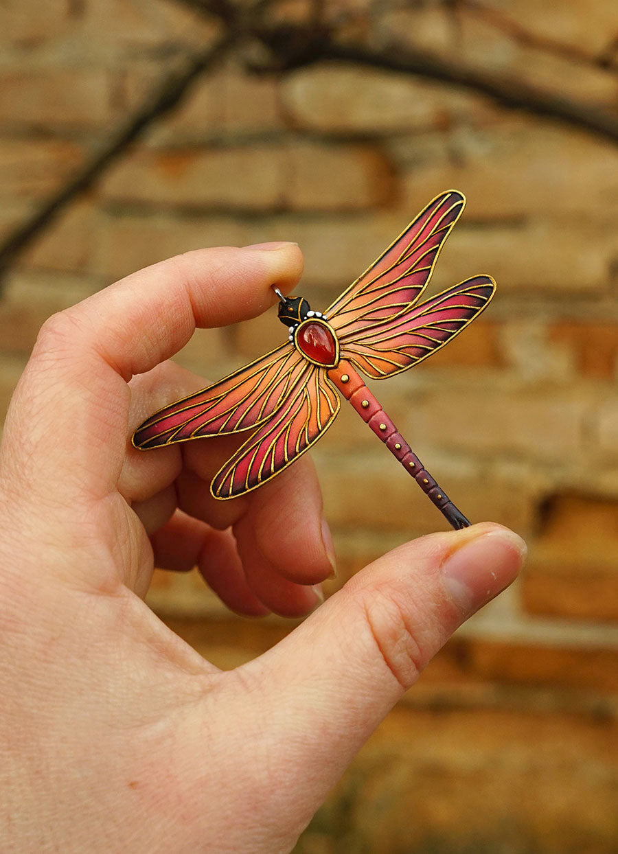 Double-sided dragonfly pendant