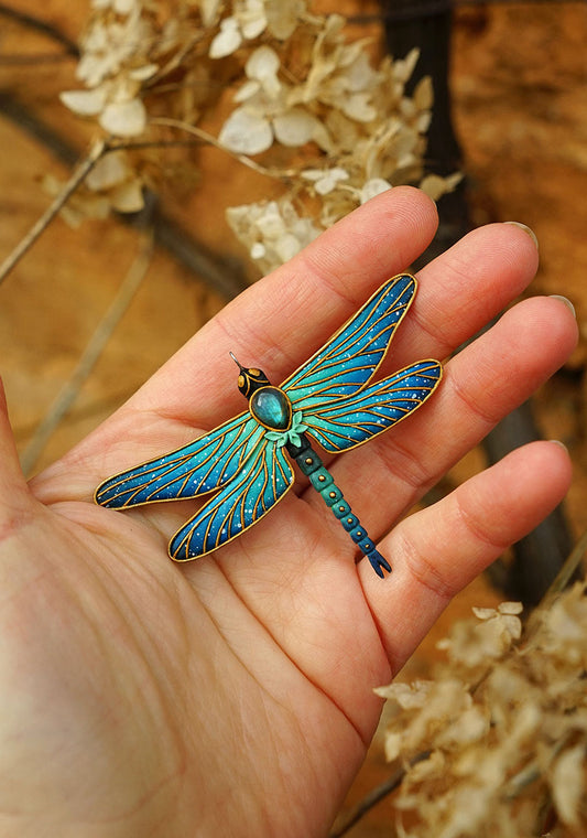 Double-sided dragonfly pendant