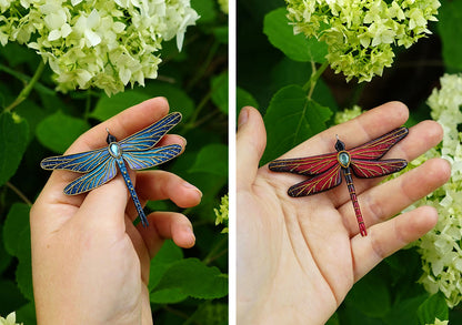 Double-sided dragonfly pendant