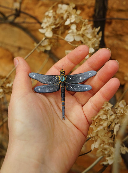 Double-sided dragonfly pendant